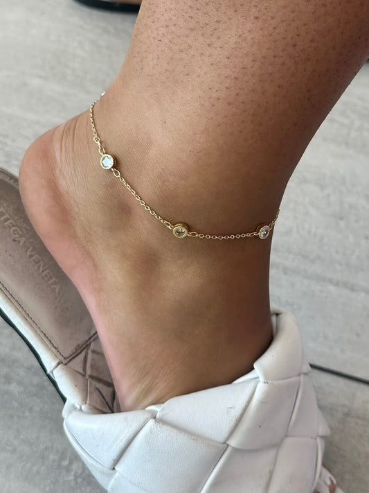 Enchanting world of Delicate Permanent Jewelry Designs